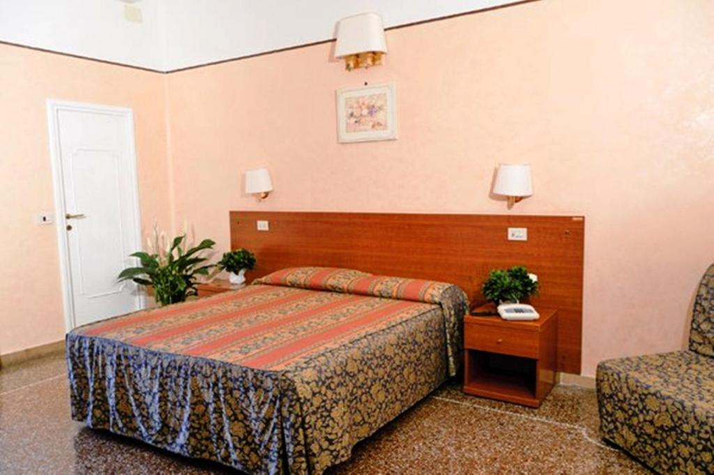 Hotel Miramare Ладисполи Номер фото